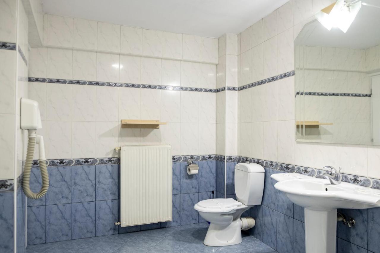 ホテル Casa Gabriela ブカレスト エクステリア 写真